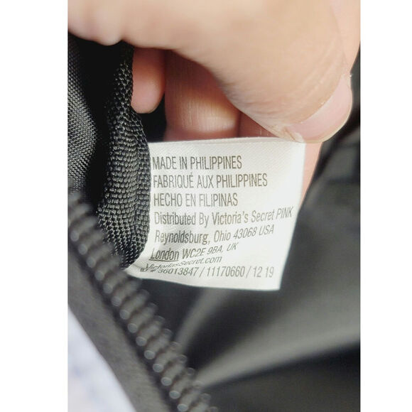 VICTORIA'S SECRET PINK CLOUD TIE DYE SMALL DUFFLE BAG - Picture 7 of 14